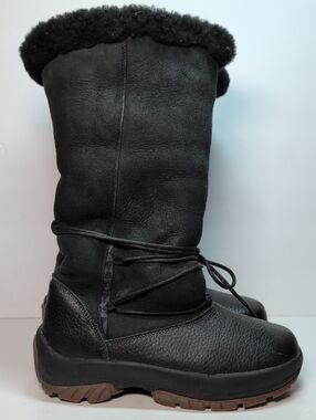 Ulu black leather tall winter boots women's size 9.5